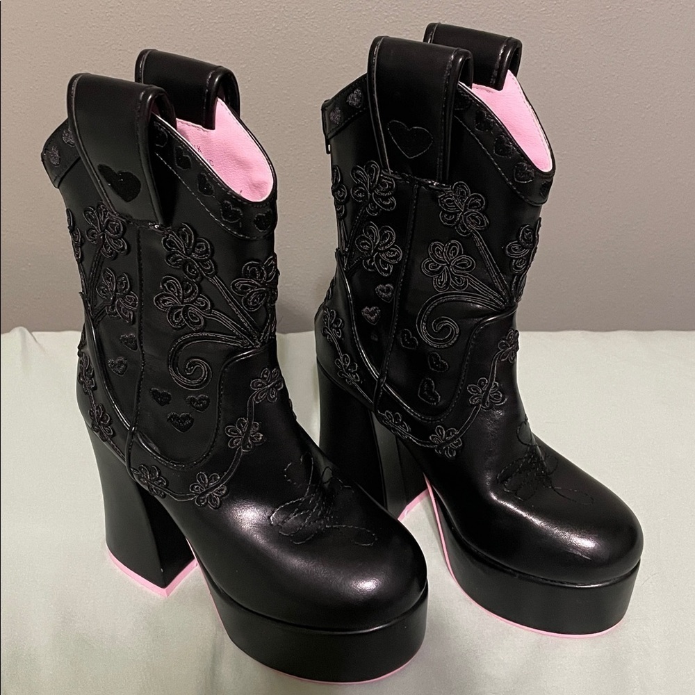 Dolls Kill Sugar Thrillz Follow The Sunset Black Platform Cowboy Boots Size 5M - Picture 8 of 9